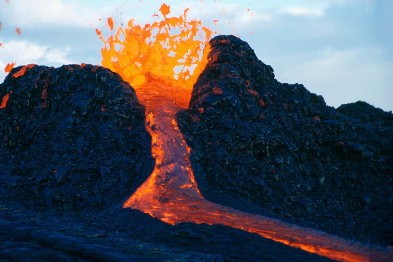 W0XR8N hawaii volcano kilauea